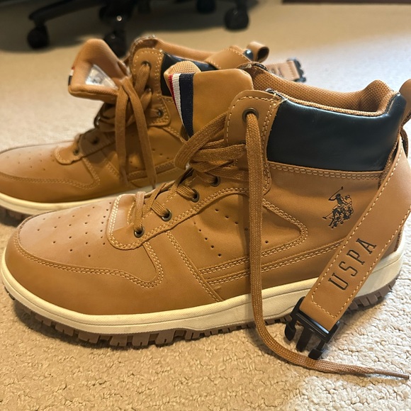 US Polo Association sneaker boots size 10.5 - Picture 1 of 4
